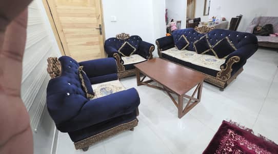 5 seater brand new like sofa