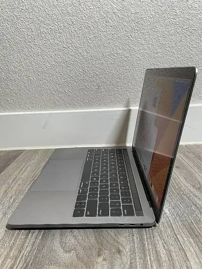 Apple MacBook Pro 2019 Core i5-8th Gen Retina 13 Inch With Touch Bar