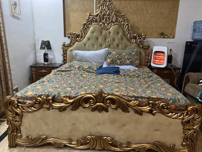 Bed with side table,dressing table& sofa comebed
