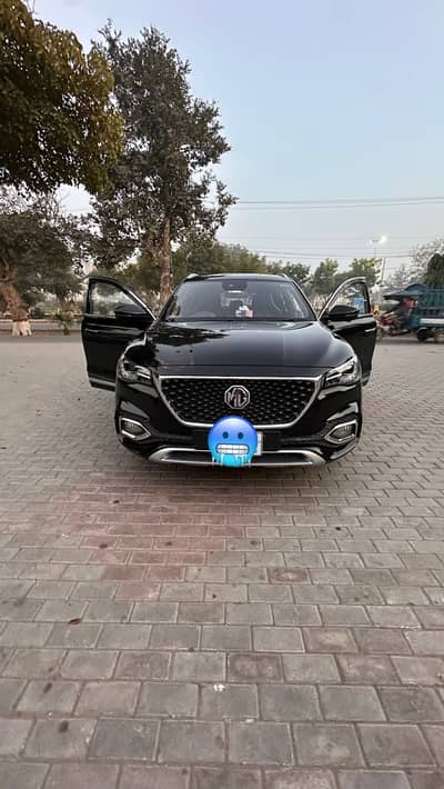 Just A brand New MG HS for MG lovers