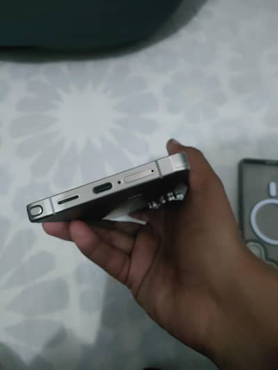 Samsung S25 Ultra 12/256 JV