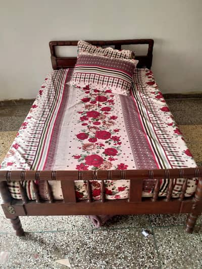 wooden bed good condition