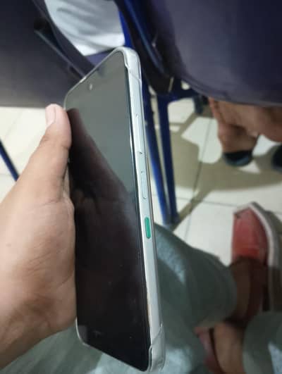 infinix Hot 60 I 6+128 with complete box