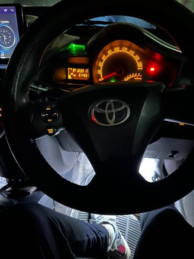 Toyota IQ (G)  2009 register 2014 push start