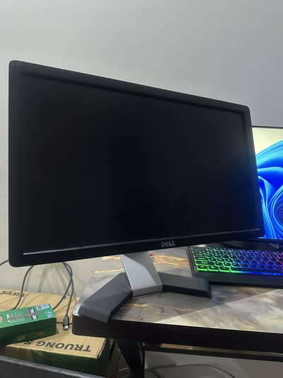 Dell Monitor 20inch [Reasonable Price]