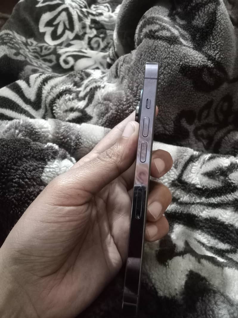 iphone 14 pro 1