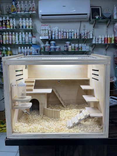 hamster  wooden  house