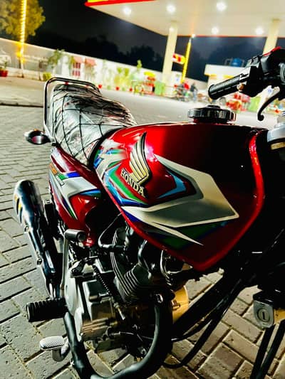 Aoa selling my bike Honda 125cc just like new