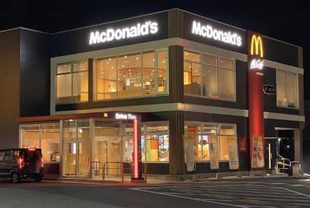 Very Beautiful And Prime Location Building Available For Sale With 800000 Rental Income Monthly