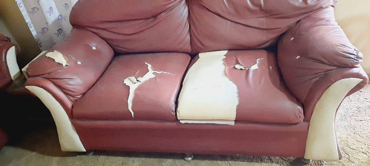 4 Seater Sofa 3