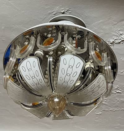 Hanging chandelier light