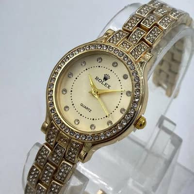 woman luxury Rolex watch with gold color