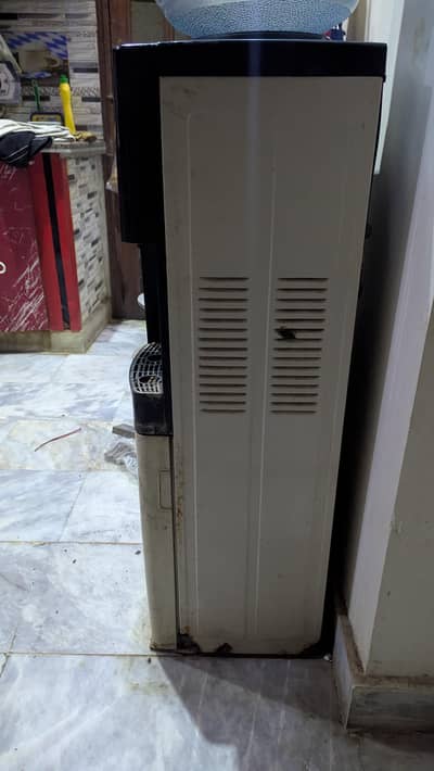 water dispenser
