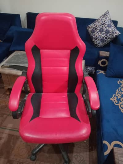 gaming chair just like new chair
