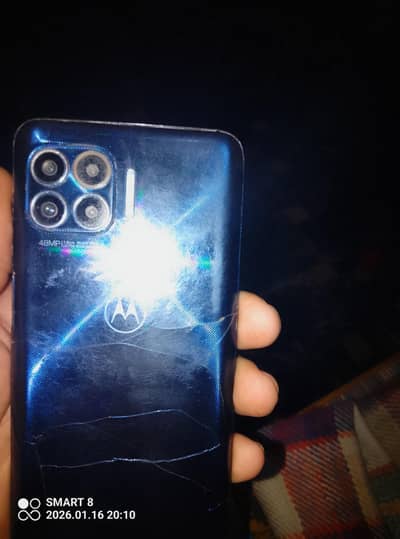 mobile back thori si khrab ha  hor panel khrab memory 4/128 side figr