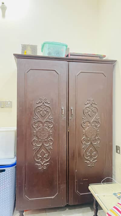 Safe for sale  wood Jess ka mind hn WhatsApp pr contact karo