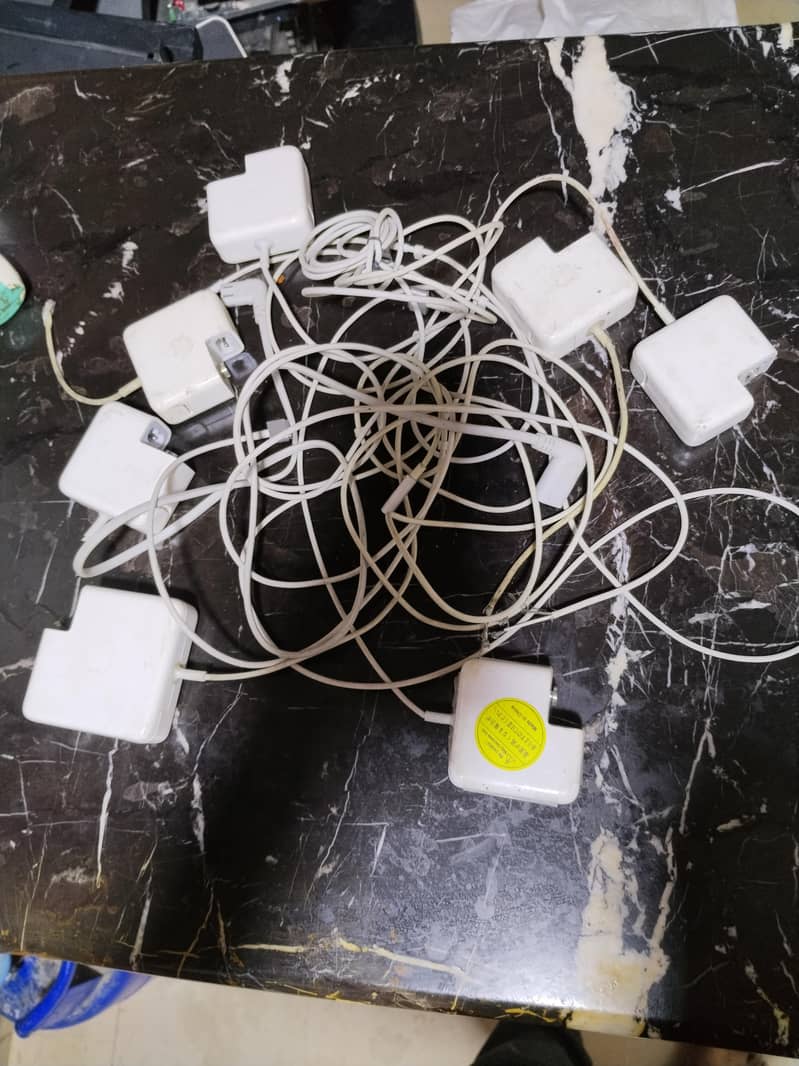 Mac charger 0
