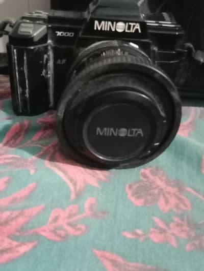 Minolta camera 7000 old rare unique inside Gold material