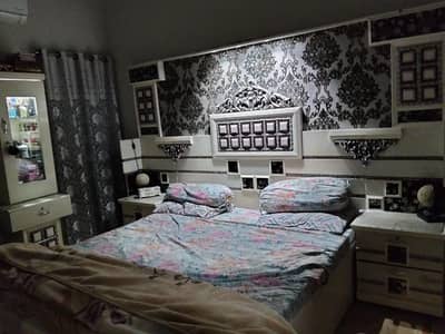 king size furniture 3 piece t complete (bed +almari+dressing)