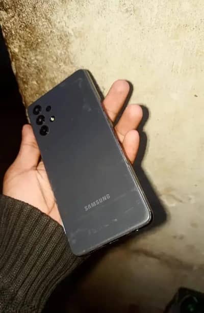 samsung a 32 all okay just display changed _03197668769