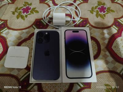 iphone 14pro with box charger