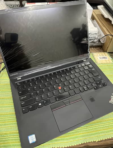 Lenovo X1 Carbon (Ultra Slim)
