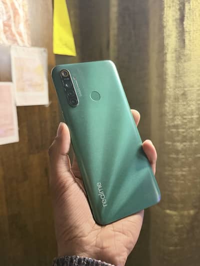 Realme 5i