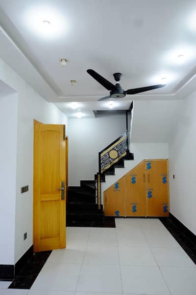 5 Marla House Available For Rent In Lahore