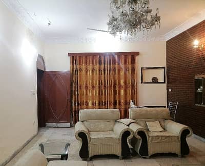 Centrally Located Lower Portion Available In Allama Iqbal Town For rent