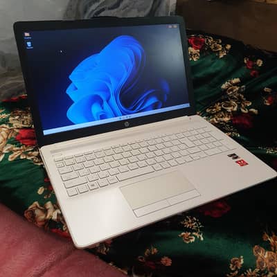 HP Ryzen 15″ Laptop — Urgent sale
