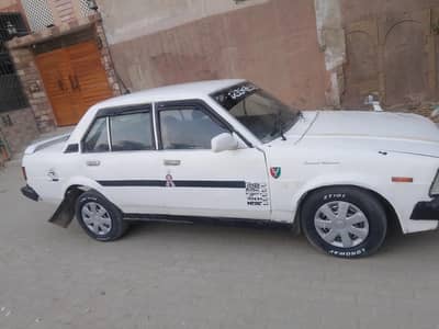 sale urgent sale carollah 1982 file cplc clear  Engine bilkul ok 