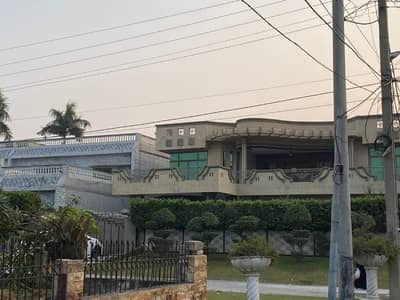 20 Marla Beautiful House 4 Sale At GHAZI OFFICERS COLONY Near Cantt