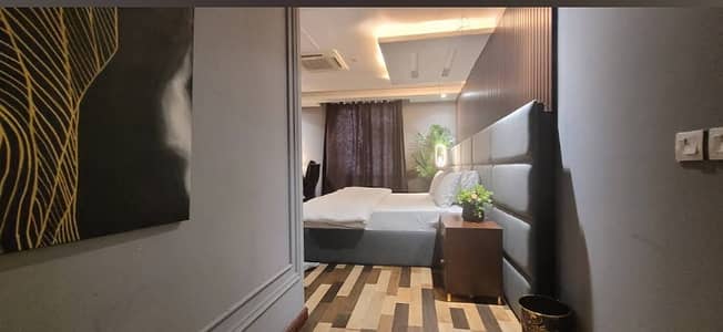 Gold Crest Apartments available in DHA, Lahore Per Day Rent