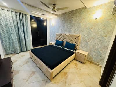 Double Bed Luxury Apartment DHA Ph-8 Per Day Rent