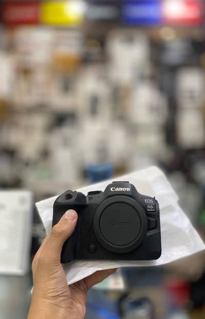 Canon Eos R6 ii in excellent condition