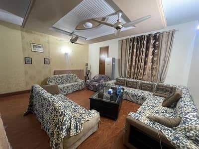 House Sized 10 Marla Available In Fazlia Colony