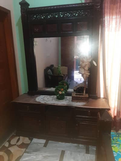 chinyouti dressing Table for sale