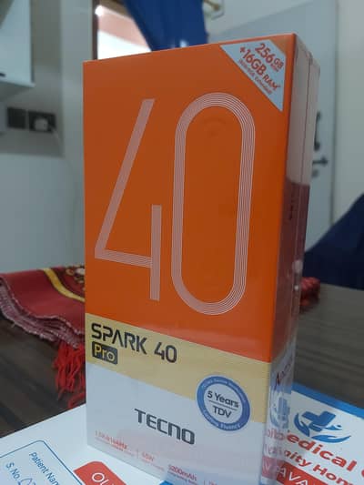 Tecno Spark 40 Pro