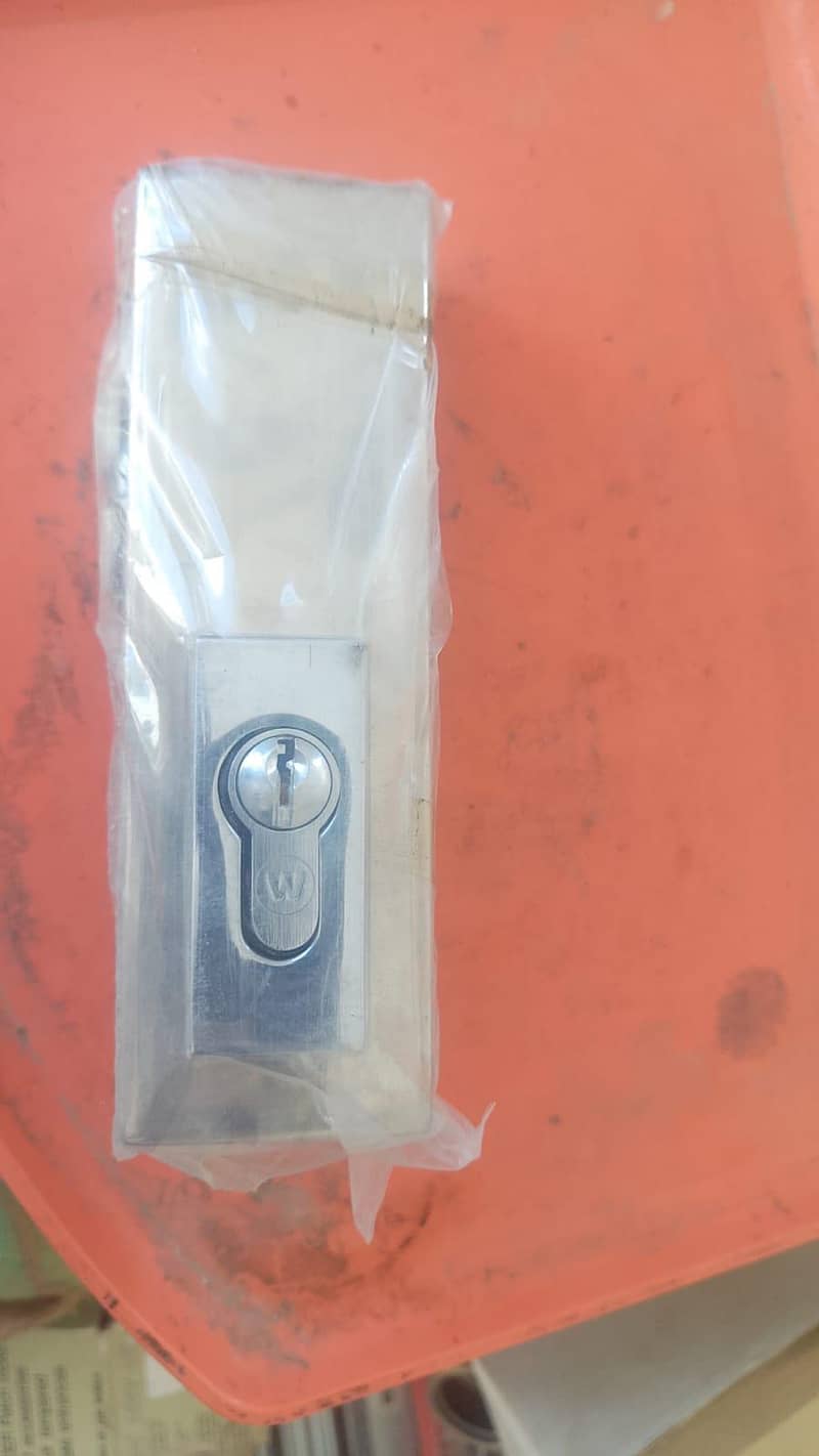 door locks e handle 6