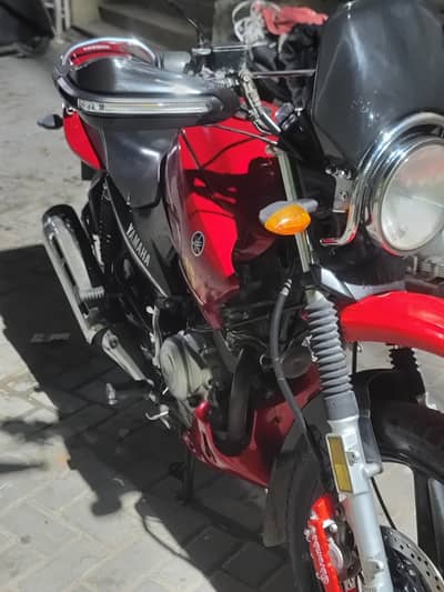 yamaha 125g 10/10 condition  eingen 100% Only bay and use