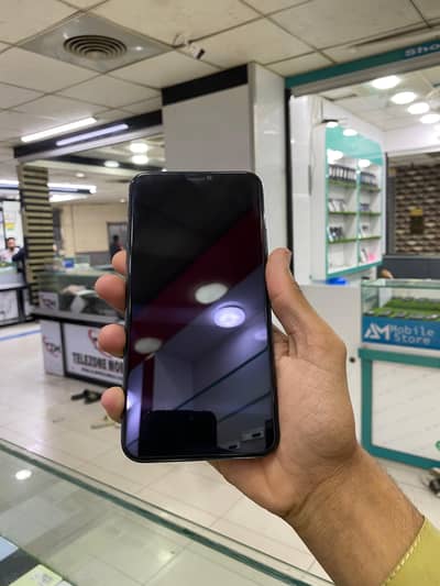 Iphone 11 pro max single sim Pta Approved