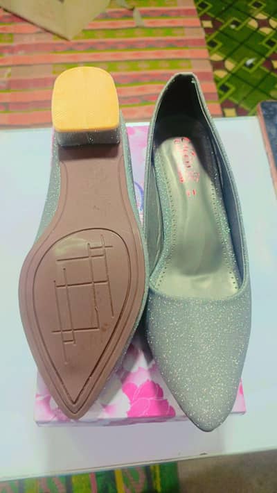 this shoes is used in all withers.