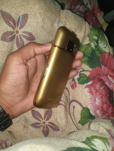 4G teach screen mobile with box