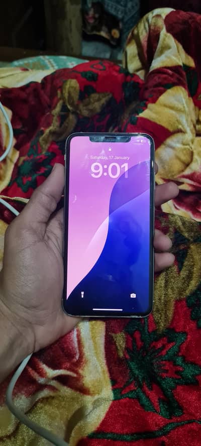 iPhone Xs Max 256 white lush condition. !