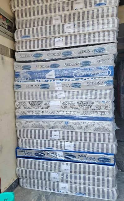 Single Matress With Free Pillow Grand Sale