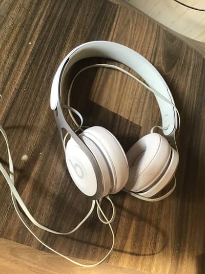 beats ep on-ear headphones
