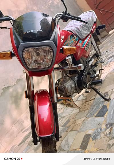 Untouch one hand used