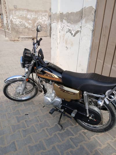 Honda 125 Gold Edition