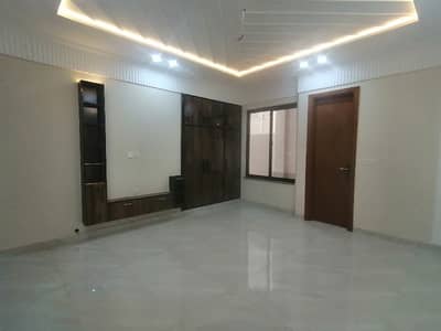 Prime Location 10 Marla House Situated In Wapda Town Phase 1 For rent