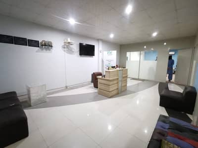 Beautiful Office Hall 3rd Floor Available For Rent 6 Marla 1500 Sq feet Area Kohinoor Plaza Jarawanwala Road Faisalabad Vip Location